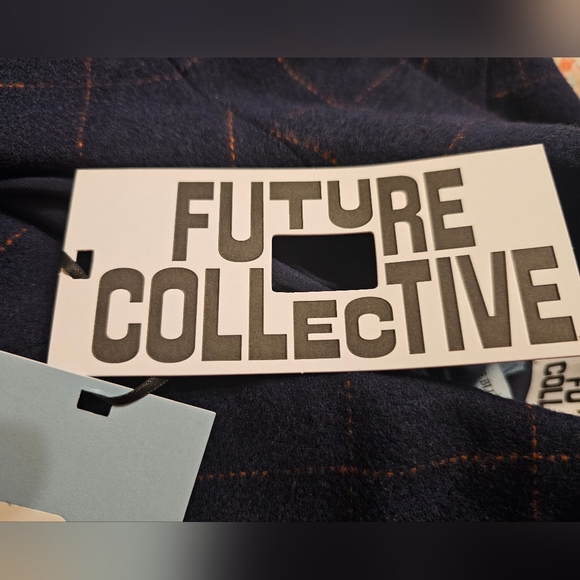 NWT Plaid Blazer. Size:S. - Picture 7 of 8